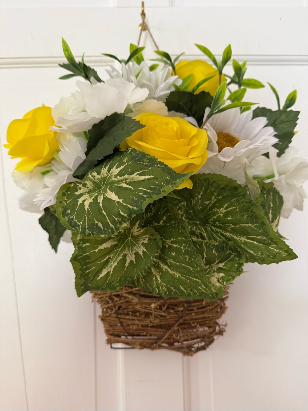 Home Accents Yellow & White Hanging Floral Basket, measuring 16 x 15”